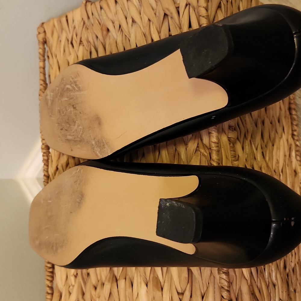 Black Basic Pumps - image 4